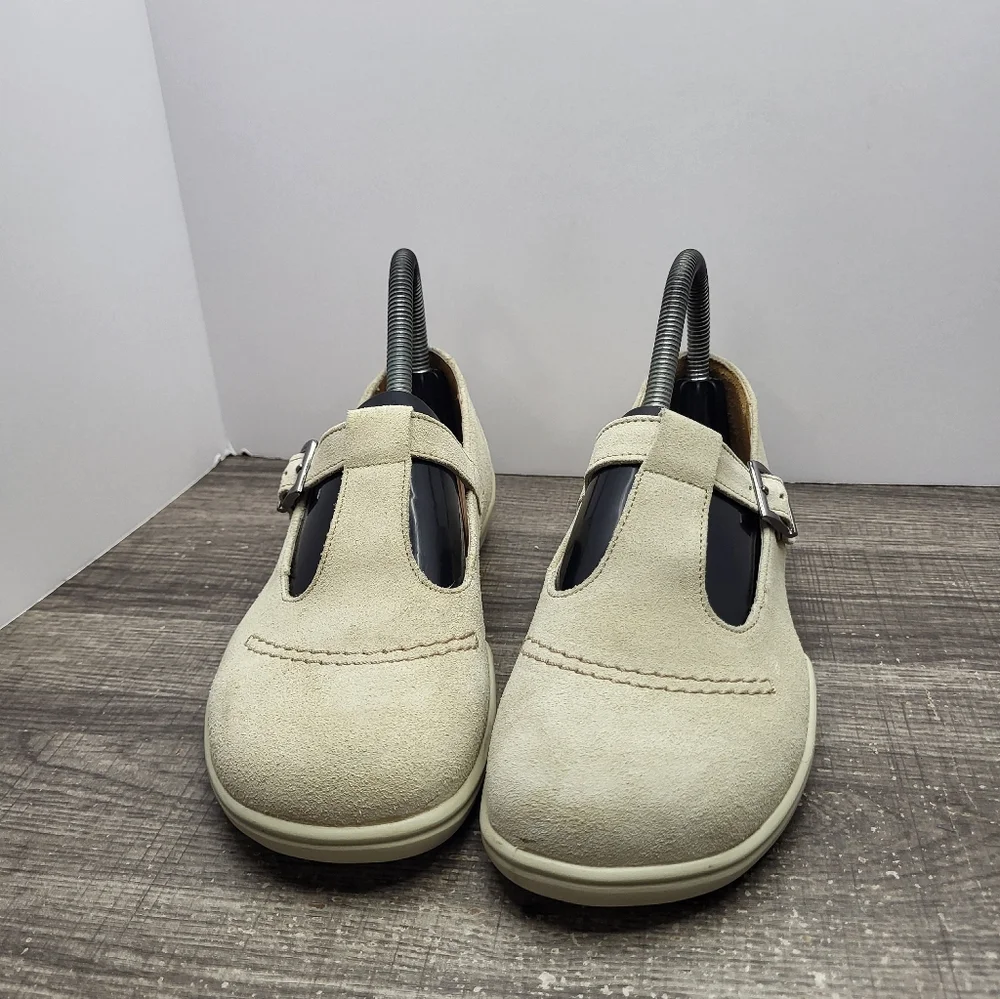 Women’s Footprints By Birkenstock Beige Mary Janes Sz EU36/ US 5.5